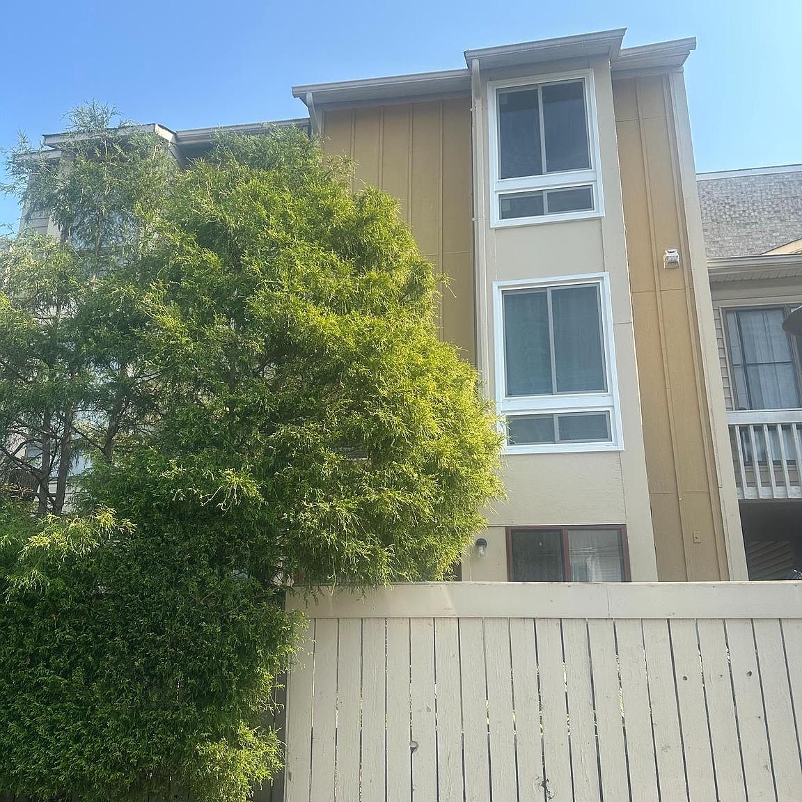 9920 Ridgeline Dr, Montgomery Village, MD 20886 Zillow