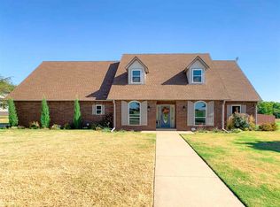 9 Cory Rd, Ponca City, OK 74601
