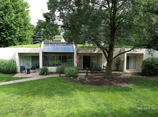 26025 W Hermann Ave, Antioch, IL 60002