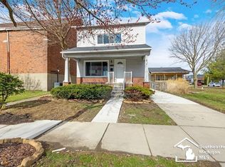 1716 Fort Park Blvd, Lincoln Park, MI 48146