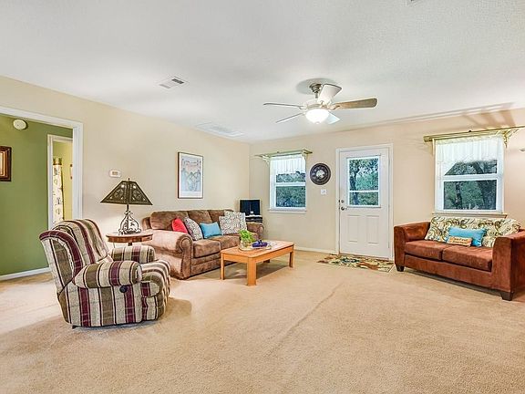 5th image of 29 W Inwood Forest Dr
