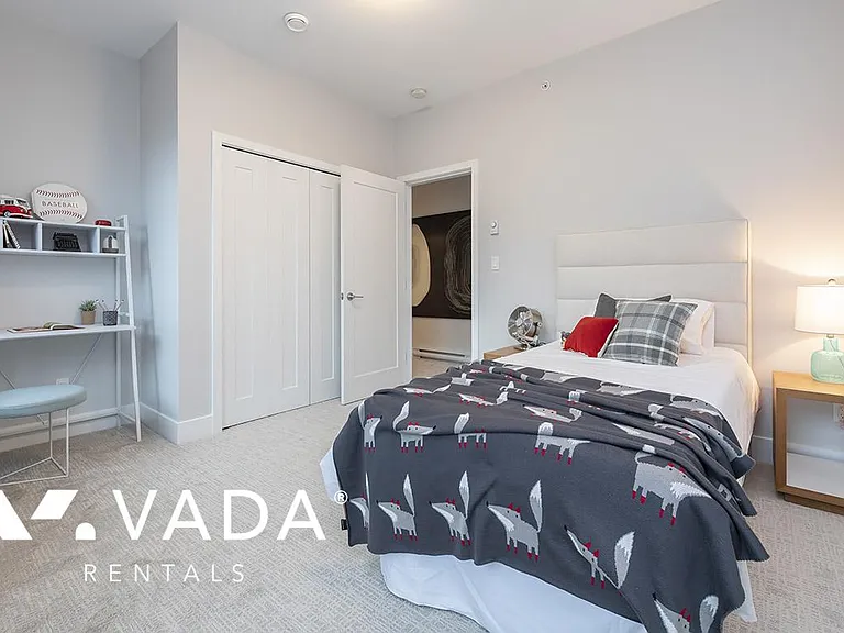 4771 54a St #10 — Photo 14