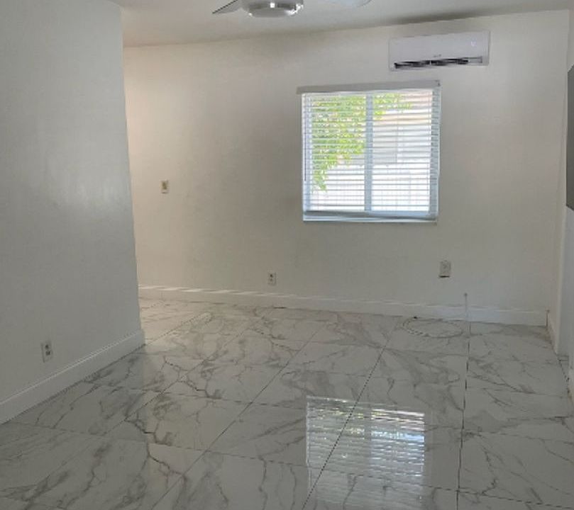 1st image of 625 S 20th Ave