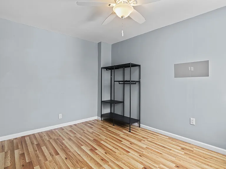16 Hinsdale Pl — Photo 10