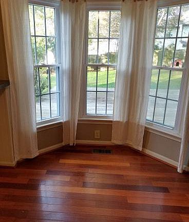 4th image of 2025 White Lake Dr