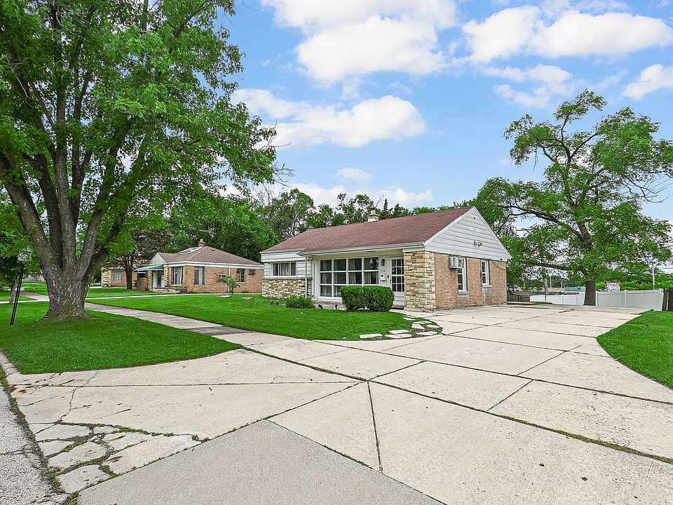 1st image of 17561 Sycamore Dr
