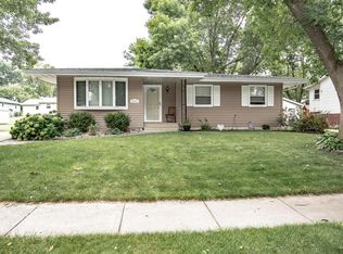 3101 1st St, Marion, IA 52302