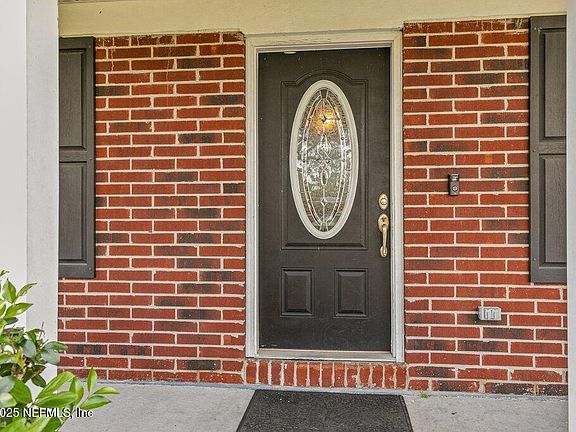 5th image of 8556 SHUTER Court