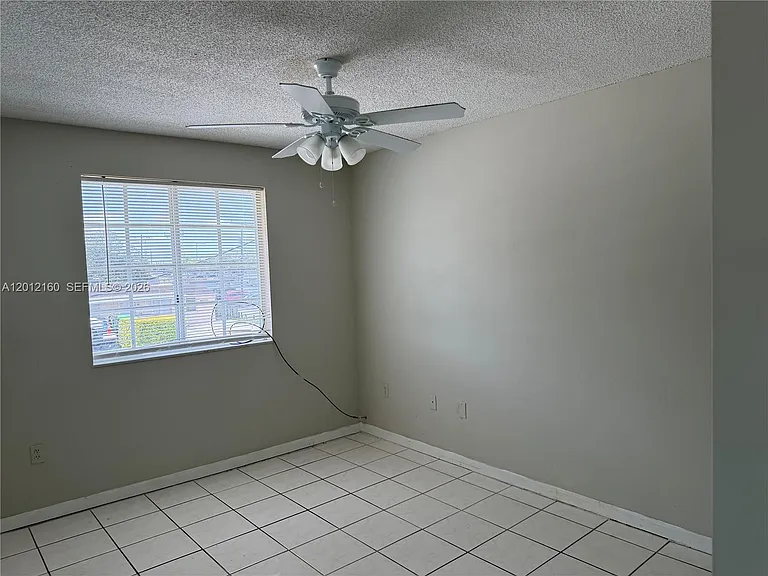 837 SE 8th Ct #2 — Photo 7