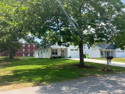 1106 S 9th St, Lillington, NC, 27546