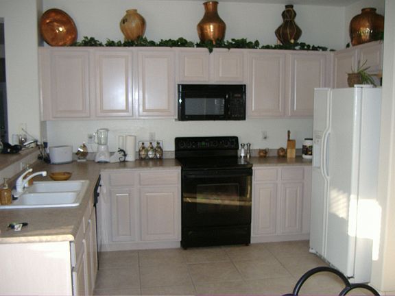 4th image of 5657 W Laurie Ln