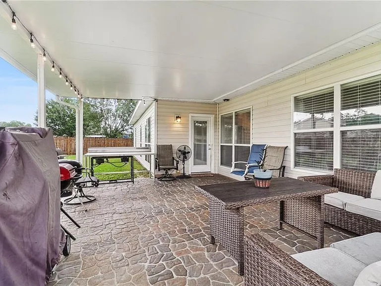 329 E Silvermaple Dr — Photo 13