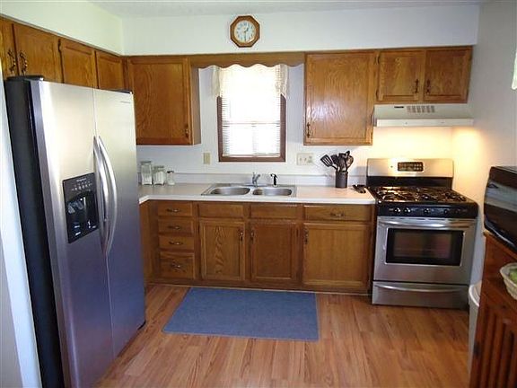 4th image of 113 W Laura Ln