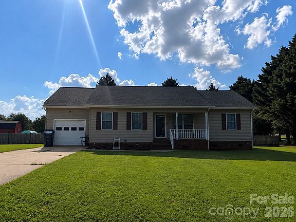 3rd image of 369 Cooper Farm Rd