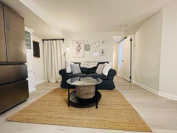 3rd image of 1303 Adams St APT 1