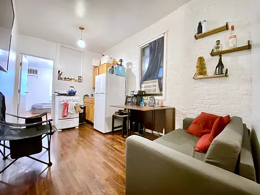 Rented by Bond New York | media 15