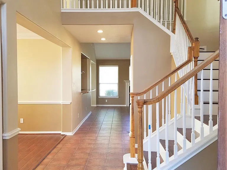 2103 Blue Water Bay Dr — Photo 7