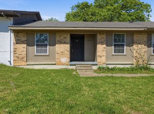 233 Creek Cove Dr, Dallas, TX 75217