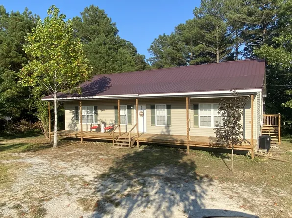 359 Cunningham Ln, Lobelville, TN 37097