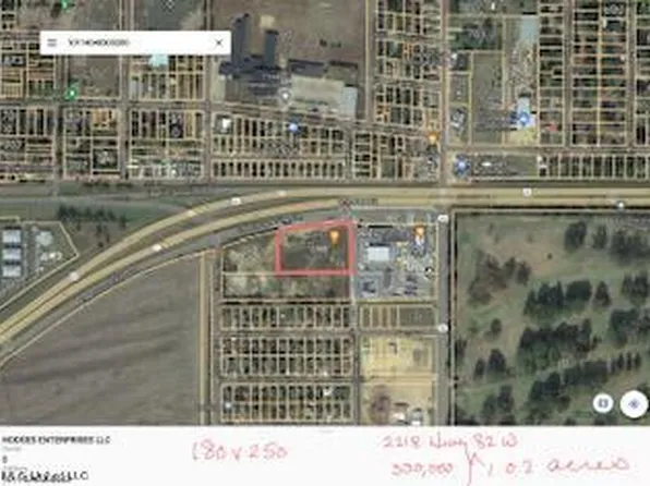 400 Fairhaven Dr, Greenwood, MS 38930