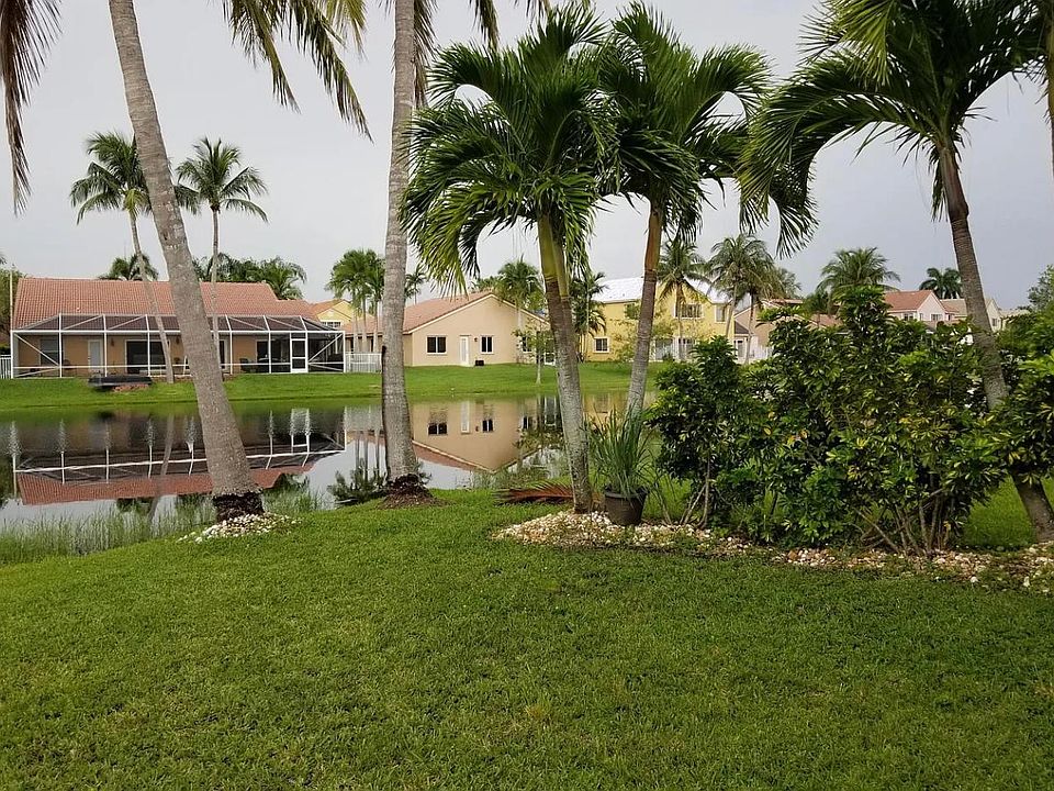 1st image of 19290 NW 12th St
