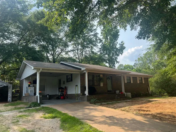 174 Elm St N, Guin, AL 35563