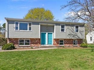 21 Harris St, Riverside, RI 02915