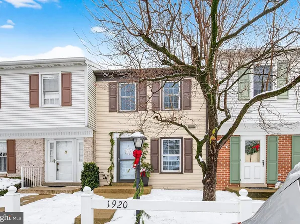 1920 Carlton Dr, Lebanon, PA 17042