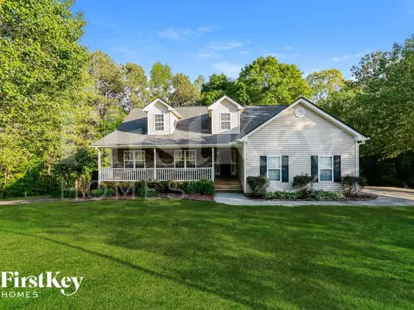 940 Willow Hollow Dr, Dacula, GA 30019