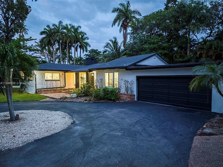 2100 SW 28th Way — Photo 38