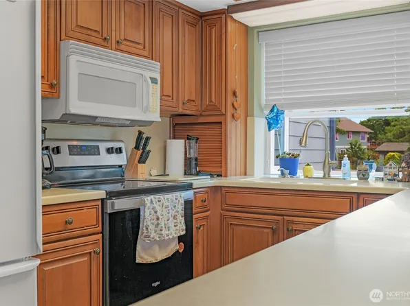 1541 Sheridan #C2, Bremerton, WA 98310