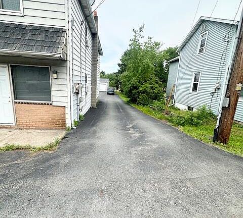 5th image of 427 N Hunter Hwy
