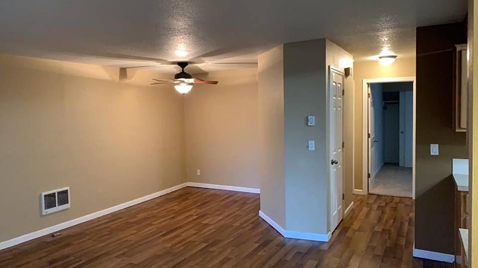 Dining Area and Hallway