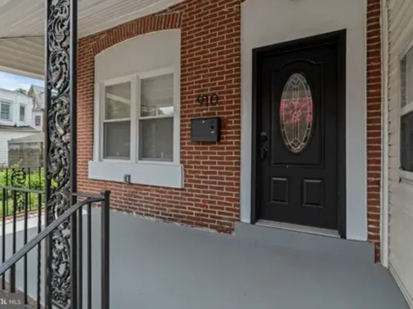 910 Barclay St, Chester, PA 19013
