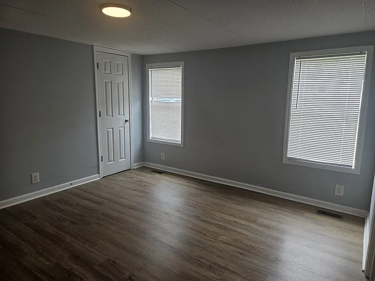 1641 Old Grantham Rd — Photo 7