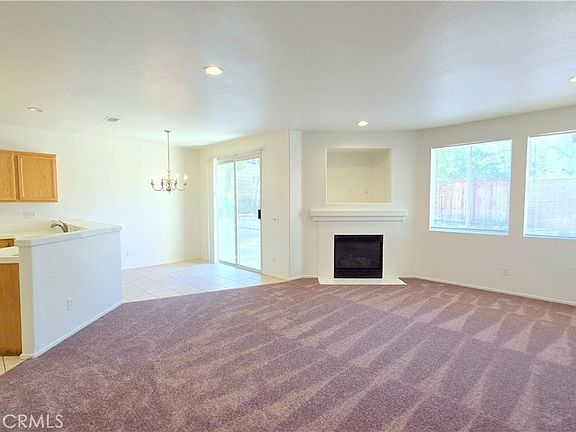 3rd image of 3196 Hannover St