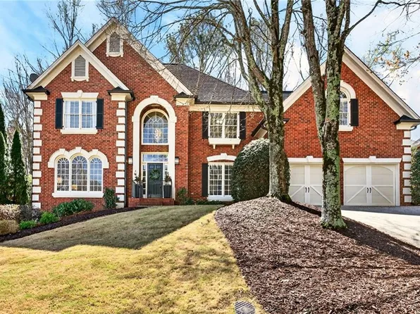 620 Lake Medlock Ct, Johns Creek, GA 30022