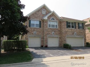 1272 Ashley Ct, Vernon Hills, IL