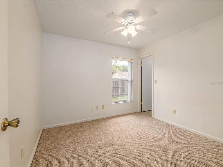 1407 Wakefield Dr — Photo 16
