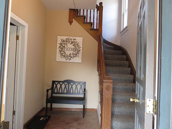 Entry way 