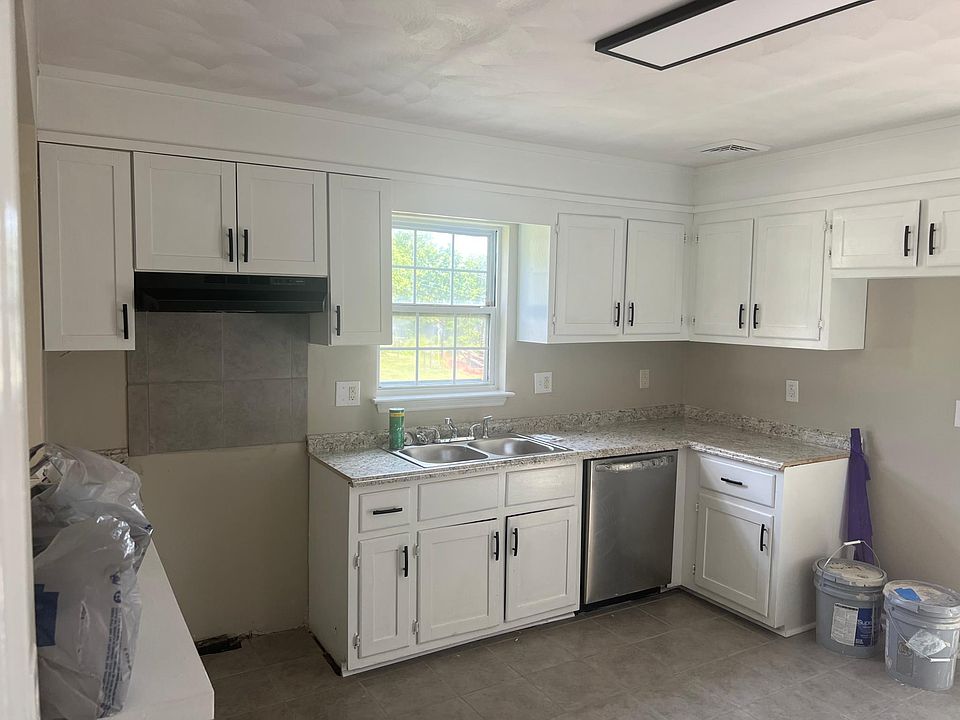1st image of 2535 Idlewild Blvd NE #A