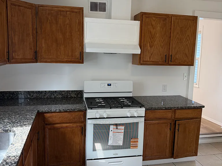 35 Harding Ave — Photo 52