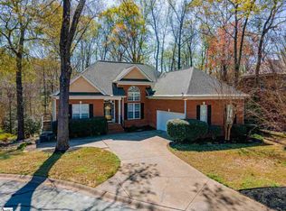 402 Netherland Ln, Simpsonville, SC 29681
