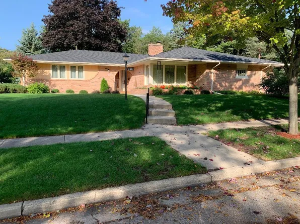 353 Church STREET, Burlington, WI 53105