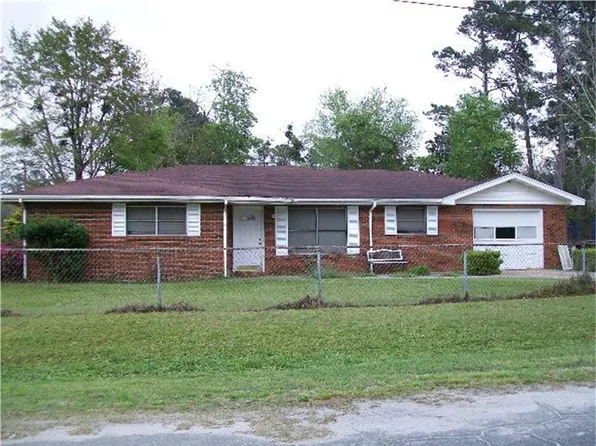 412 W Shore Dr, Brunswick, GA 31520