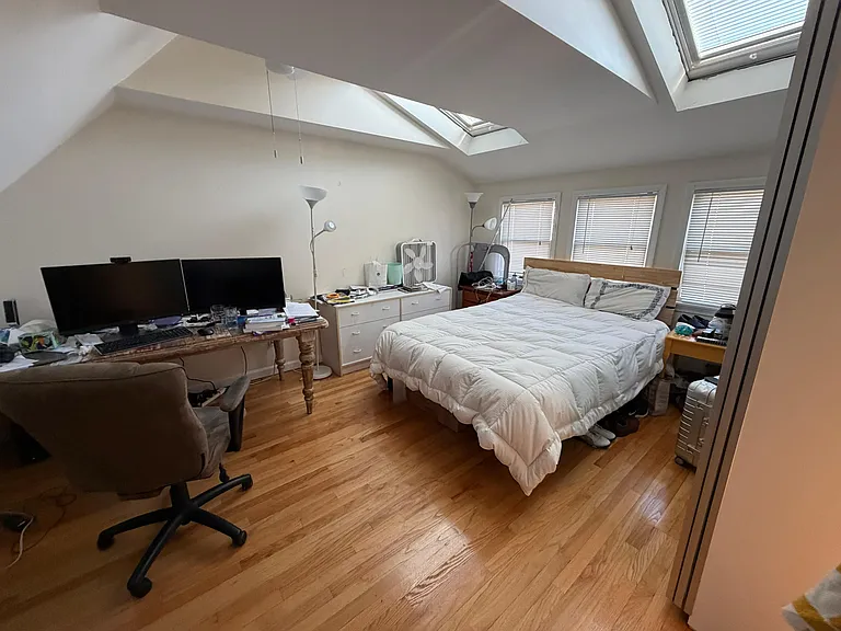 37 Sherman St #B — Photo 10