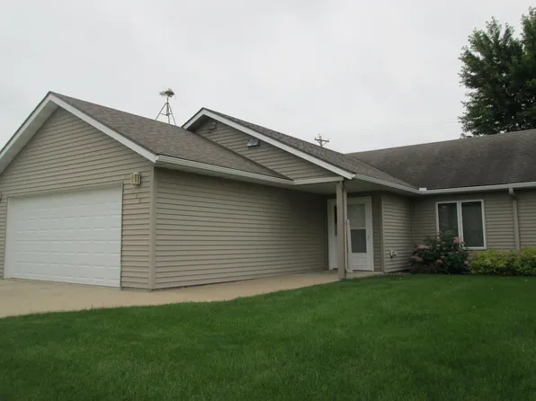 217 5th St, Kenyon, MN 55946