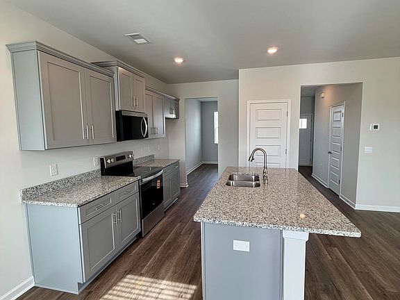 7th image of this home