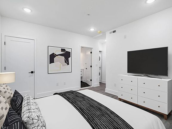5th image of 4735 Hazel Ave #3F
