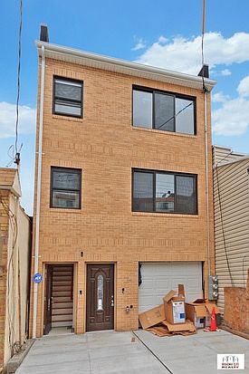 1st image of 637 E 104th St